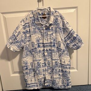 Casual Short-Sleeve Button-Down Shirt in White and Blue Print Common People L